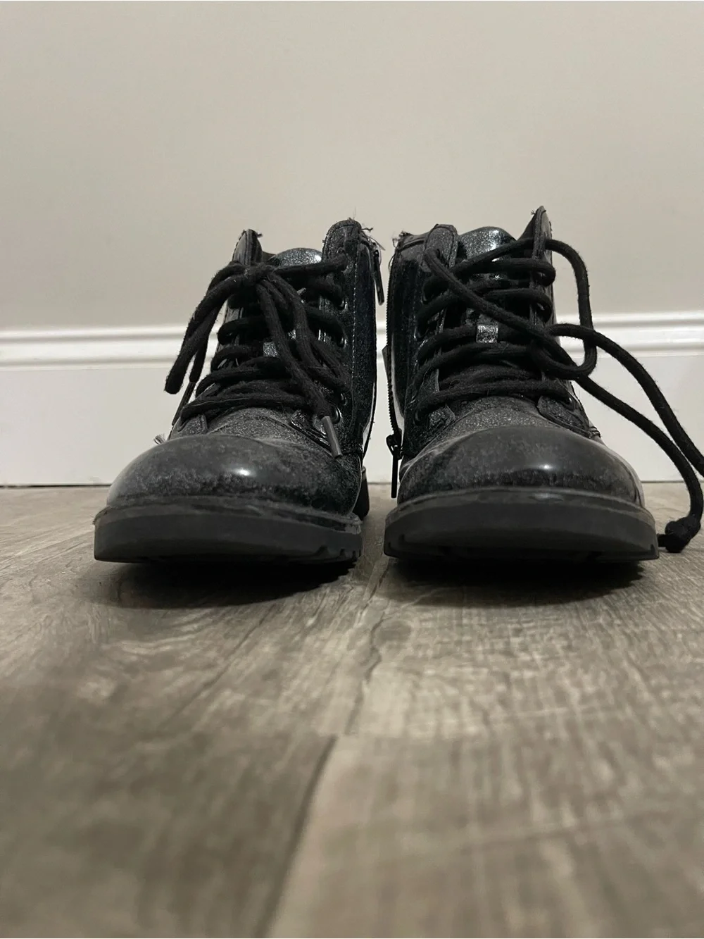 UGG Ryann Kids Black Glitter Lace-Up Ankle Boots